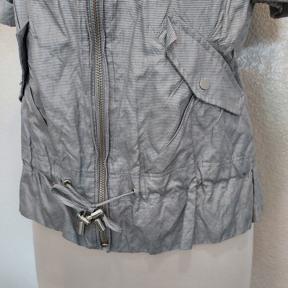Zenergy by Chico's Silver Short Sleeve Zip Blouse - Picture 7 of 10